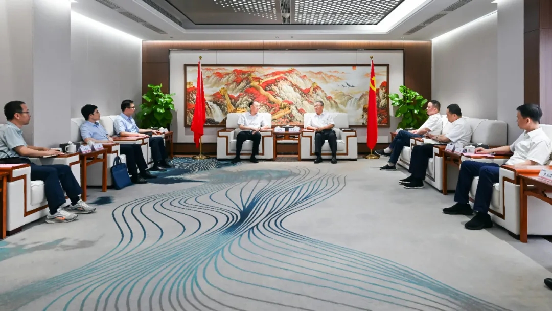 刘雷云会见中国工程院院士、江西理工大学校长葛世荣
