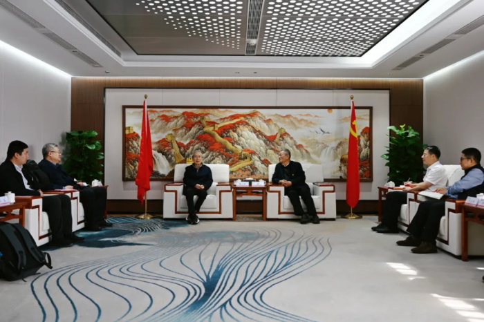 刘雷云会见中国工程院院士桂卫华、于海斌