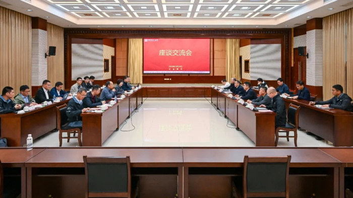 李志辉和中国工程院院士邓建军一行开展座谈交流